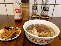 -矮子粉店1985·长沙米粉(湘春路店)
