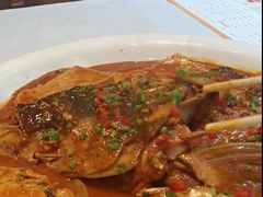 乾隆鱼头-乾隆美食·本帮菜(黄河路店)