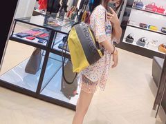 -GIVENCHY(佛罗伦萨小镇奥莱店)