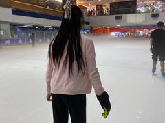 -正佳冰河湾真冰滑冰场