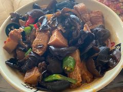 -老唐三下锅 ·张家界地标美食(溪布街店)