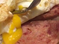 懷舊厚切餐肉煎雙蛋飯-敏华冰厅(德福广场店)
