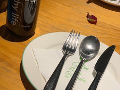 -JINNS锦时 steak&pizza(浸信会礼拜堂旧址店)