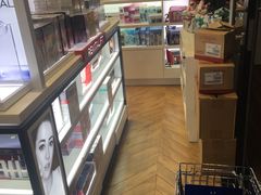 -王权免税店(清迈机场店)