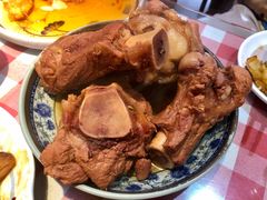 酱骨棒-东北哈尔滨酱骨头馆房掌柜铁锅炖