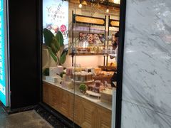-罗森尼娜(德思勤店)