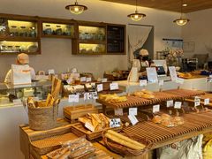 面包甜点陈列柜-那家面包房(珠江路店)