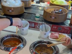 -龍歌自助小火锅(市南金茂湾店)