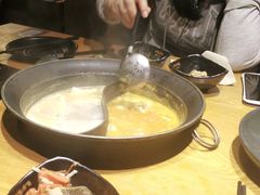 -呷哺呷哺(普陀乐购真北店)