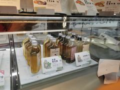 面包甜点陈列柜-喜茶(北京三里屯太古里店)
