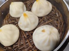 蟹黄汤包-老新隆牛肉锅贴(新街口店)