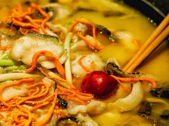 -山城外·非遗酸菜鱼(蜀都万达店)