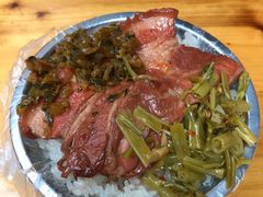 -梁阿婆廿年老牌扣肉糯米饭