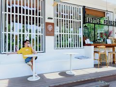 -Cafe In Little Forest