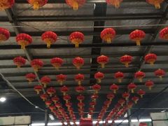 -上海龙吴水胜海发市场