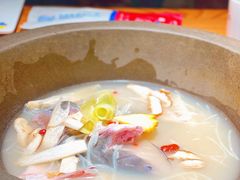 -咕嘟草帽鱼·牛奶一样的鲜鱼汤(包河万达广场创始店)