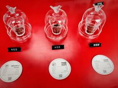 -UNI UNI(环亚凯瑟琳店)