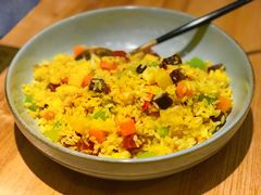 大叻经典菠萝海鲜炒饭-米纸越南小馆(金鹰世界店)