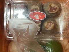 蛋黄肉松青团-白玉兰食品(甜云店)