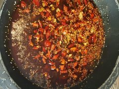 梭边鱼锅刚上来的样子-小牛海记潮汕牛肉店(永定路店)
