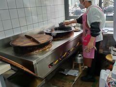 -黄阿姨锅贴大王(万航渡路店)