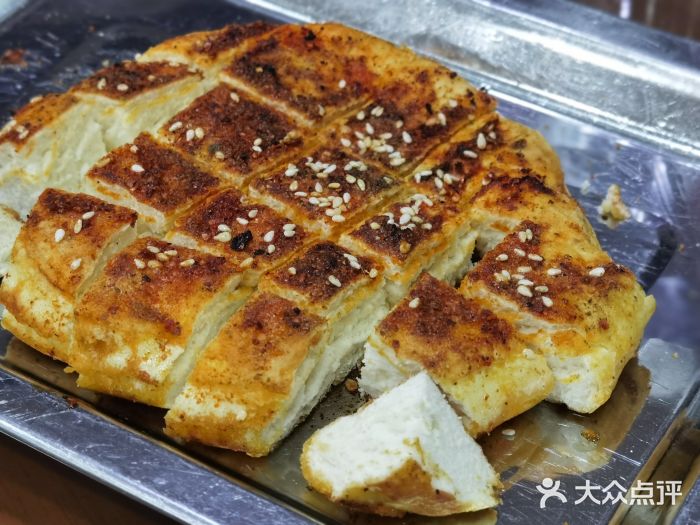 清真·清雅楼面片炕羊排·总店烤饼图片