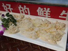 -领鲜潮牛鲜牛羊肉火锅(宏昌店)