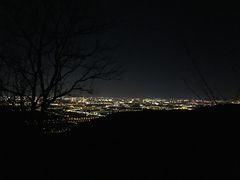 -鬼笑石后山停车场