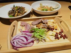 -关东小磨东北菜(上海长风大悦城店)
