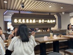 -莱莱小笼·乔艾