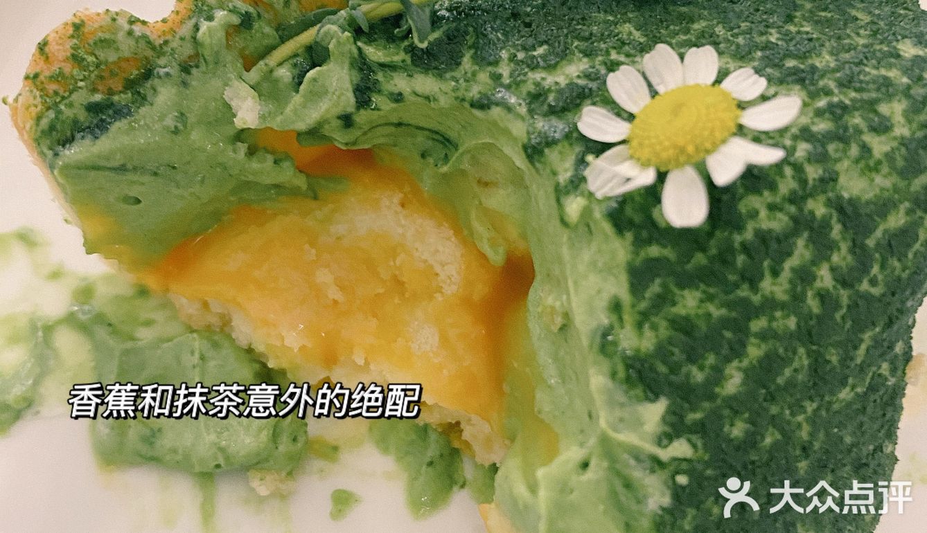上海永康路🍰老牌网红甜品店的杨梅蛋糕真👍🏻