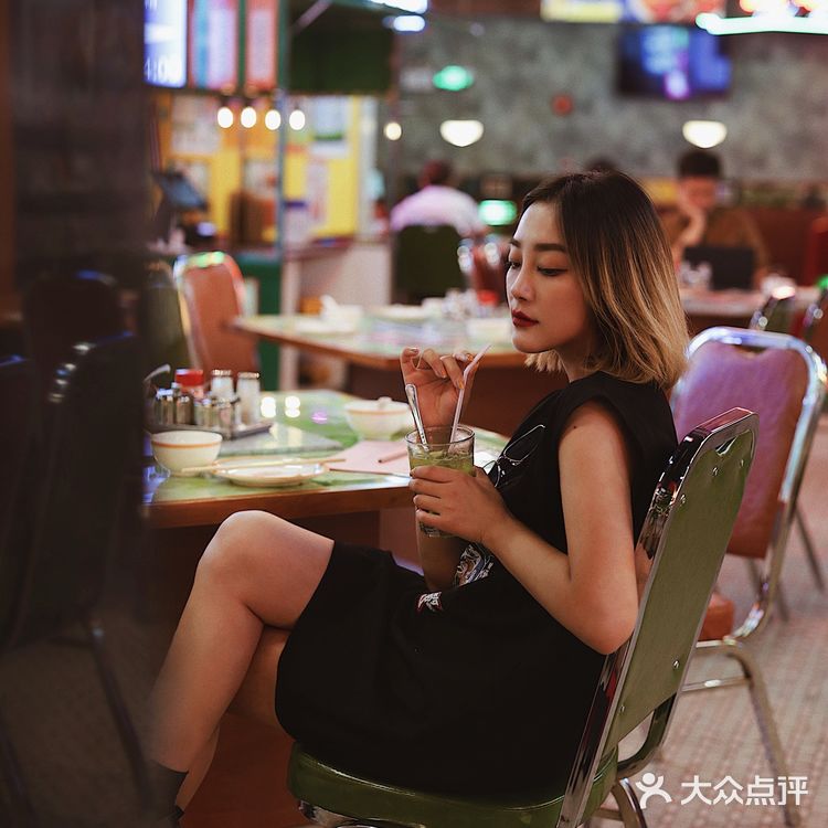 魔都探店|一秒穿越回90年代香港夜排挡🇭🇰