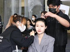 -吉田美学化妆美甲摄影培训(宁波校区)