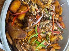 -马克力木手抓炕锅烤羊肉(盐湖一小区店)