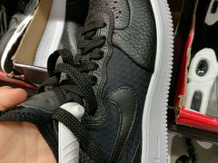 -NIKE上海青浦换季优惠店