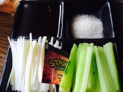 -三人行骨头王火锅(长寿店)