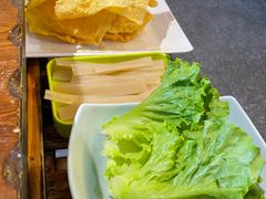 -乡土黄·鲜牛肉火锅·小龙虾(兴业街店)