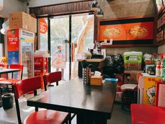 大堂-丽影重庆小面(定西路店)