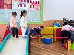 -瑞恩宝感统训练·语言提升·蒙氏托育中心