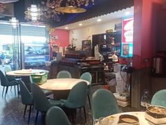 -老街烧烤大排档·地道湖北菜·龙虾馆(汉口火车站店)