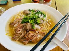 鸡扒牛丸汤粉-探越越南牛肉粉(江南西分店)