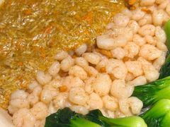 三虾蟹黄捞饭-屋里厢上海菜馆