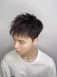 -Kraemer Paris  苏豪路易士·嘉玛发廊