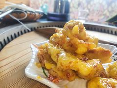 -三江鱼东北特色铁锅炖(骆驼店)