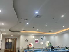 -蓝旗亲子游泳(范湖万达广场店)