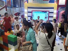 -酷洛小镇(步步高新天地购物广场店)