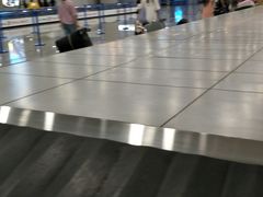 -上海浦东国际机场-T2航站楼