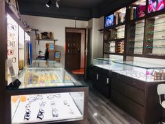 -视野联行眼镜蔡司·依视路官方授权店(顺城店)
