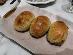 特色羊肉烤包子-丝路有约·西域美食