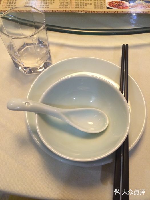 华丽楼酒家(北礼士路149号院店)餐具图片